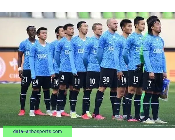 西米德兰兹郡俱乐部重塑青训体系与城市足球文化发展的新路径探索 西米德兰兹郡俱乐部重塑青训体系与城市足球文化发展的新路径探索